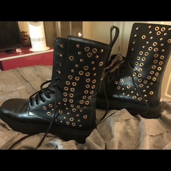 Burberry runway combat boot - Picture 2 of 2